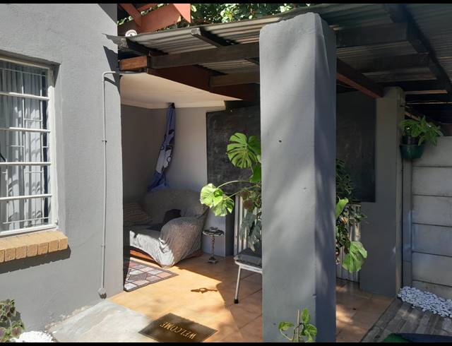 6 BEDROOM HOUSE FOR SALE IN BO-DORP